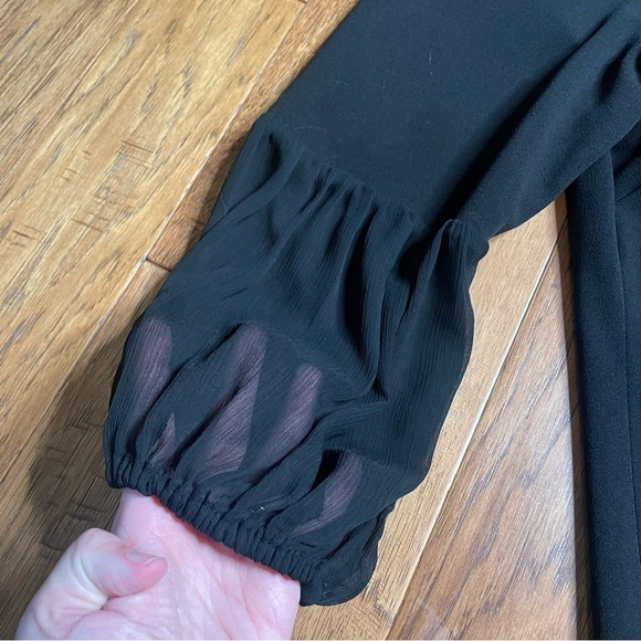 Tommy Hilfiger Black Apparel with Logo Tag - Picture 4 of 5